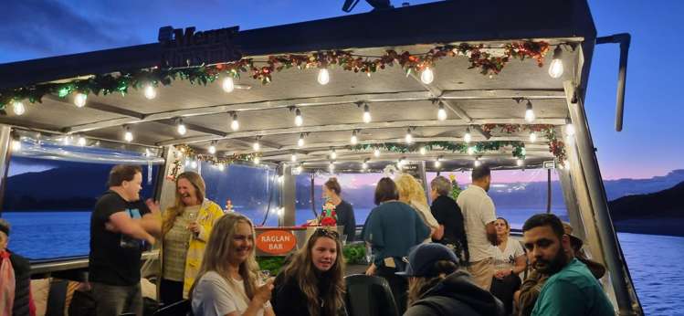 Wahinemoe - Raglan Boat Charters, Raglan_13