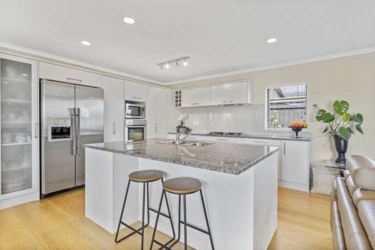 99 Pine Harbour Parade Beachlands_6