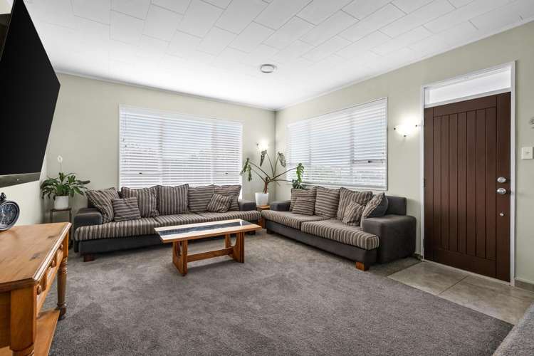 55 Lanark Crescent Tamatea_6