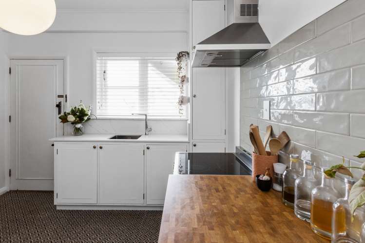 541a Marine Parade Napier South_13