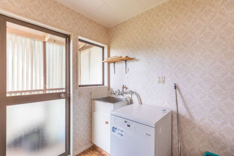 14 Lake Street Takapau_12