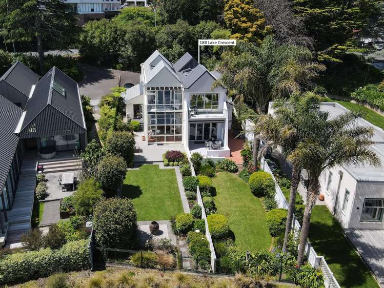 18b Lake Crescent Hamilton Lake_22