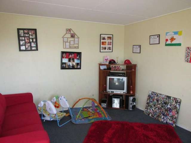 2 Caernarvon Drive Flaxmere_1