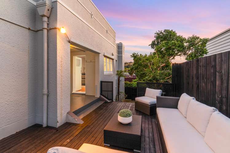 22 Grove Road Narrow Neck_12