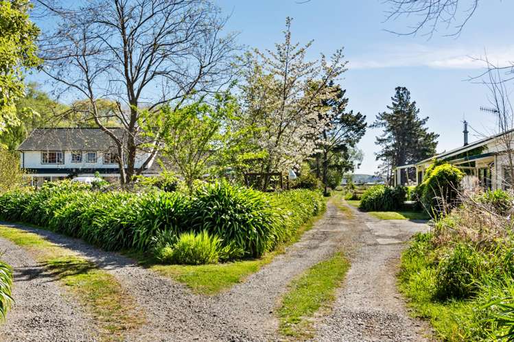 215 Riverbend Road Meeanee_33