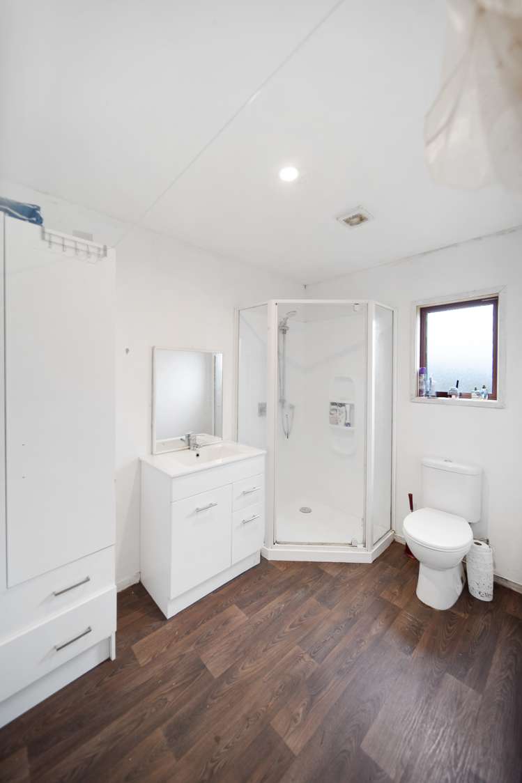 33 Convair Crescent Mangere_11