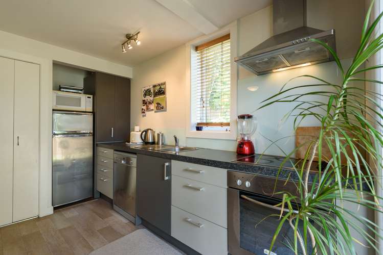 2 Earls Terrace Mount Victoria_10