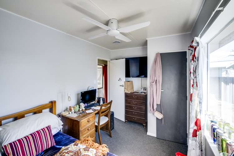 4 Palgrave Avenue Flaxmere_14