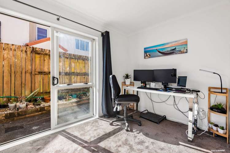 8 Dainton Place New Lynn_6