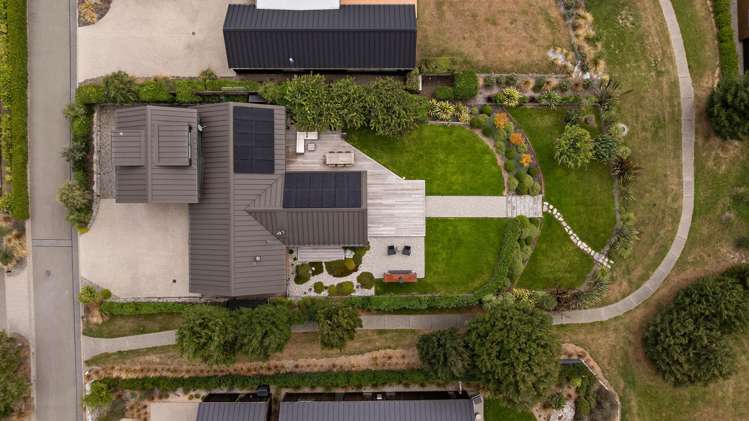 13 Hovingham Court Jacks Point_26