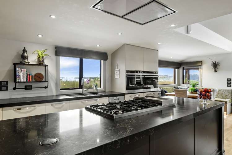 255 Clifton Road Whitford_10