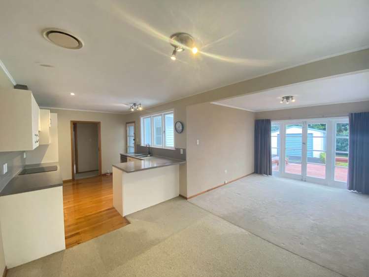 9 Meredith Street Blockhouse Bay_5