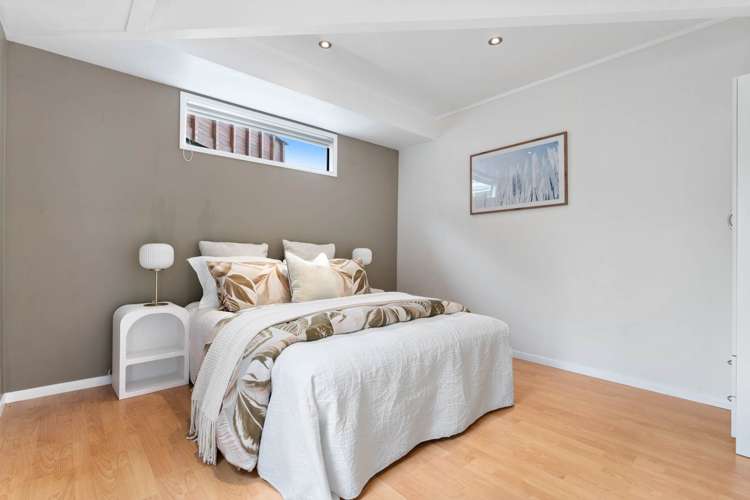 55 Meadowvale Avenue Forrest Hill_22