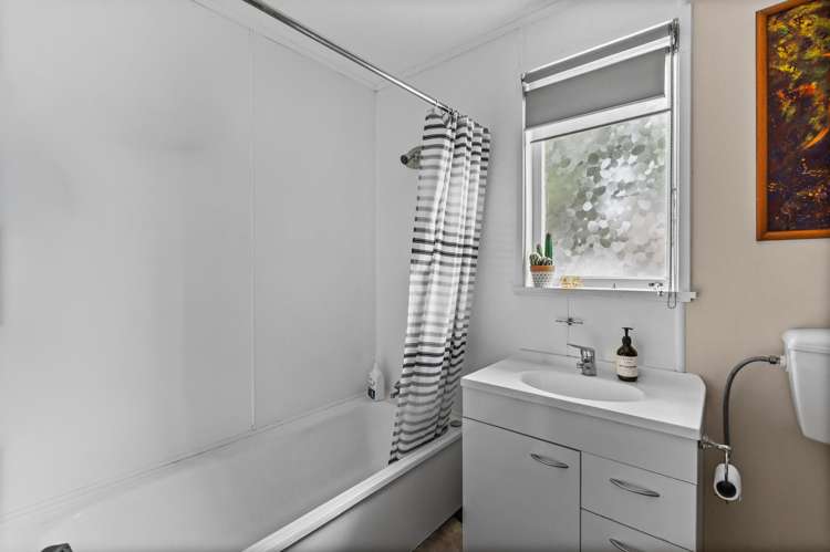 506 Karamu Road Raureka_3