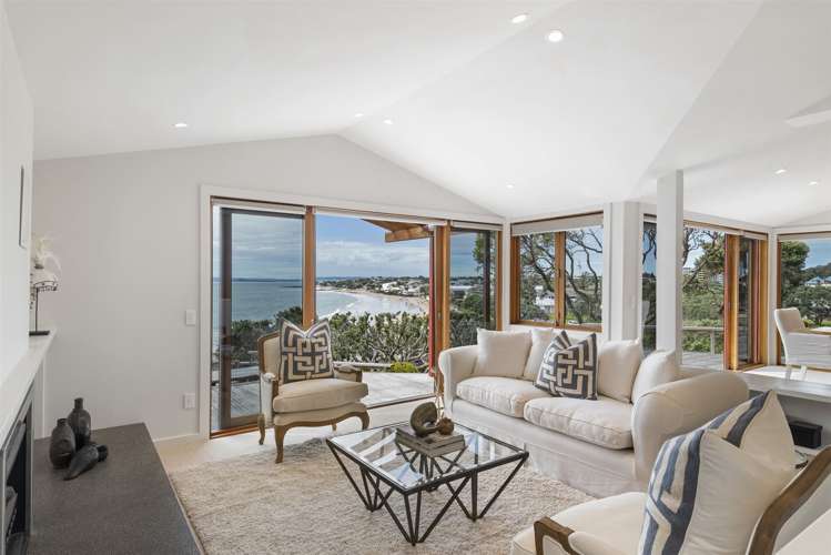 1/3 Beach Road Castor Bay_8