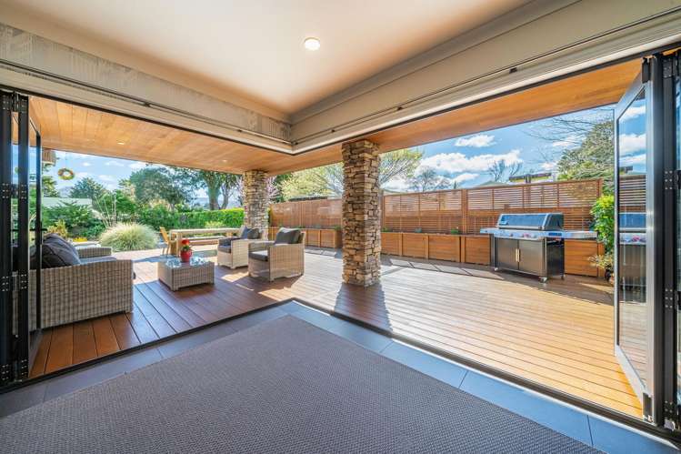 8 Benzie Avenue Wallaceville_4