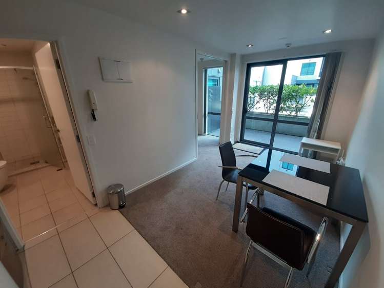 135/4 Dockside Lane Auckland Central_6