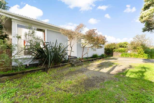 90 Riverpark Crescent Henderson_2