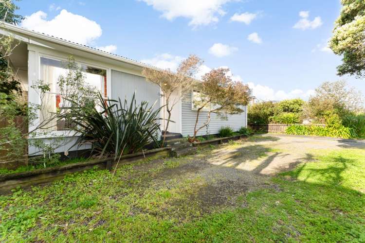 90 Riverpark Crescent Henderson_2