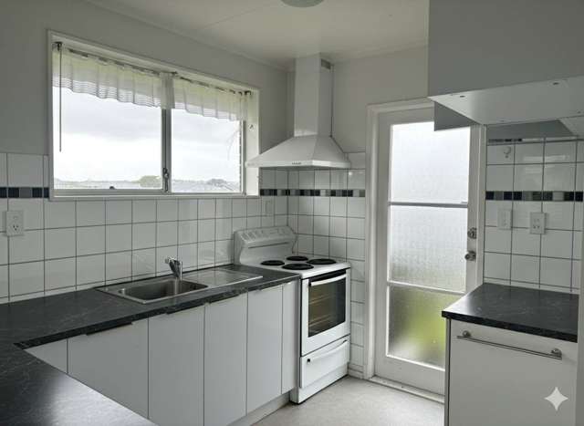 2/19 Megan Avenue Pakuranga_1