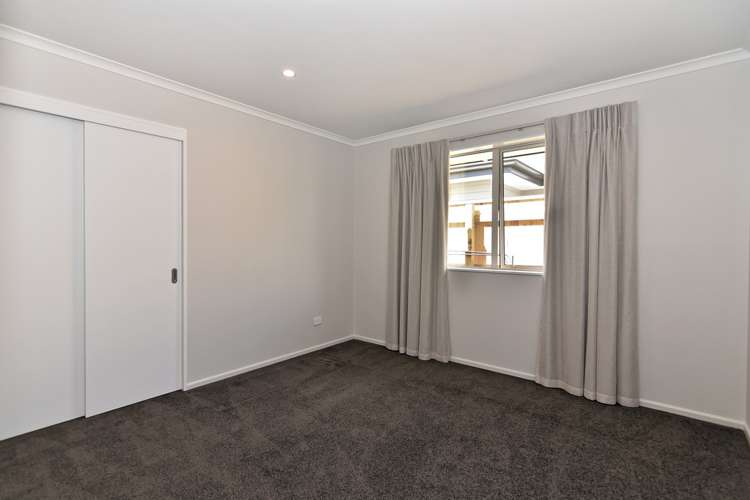 65 Hart Road Richmond_18