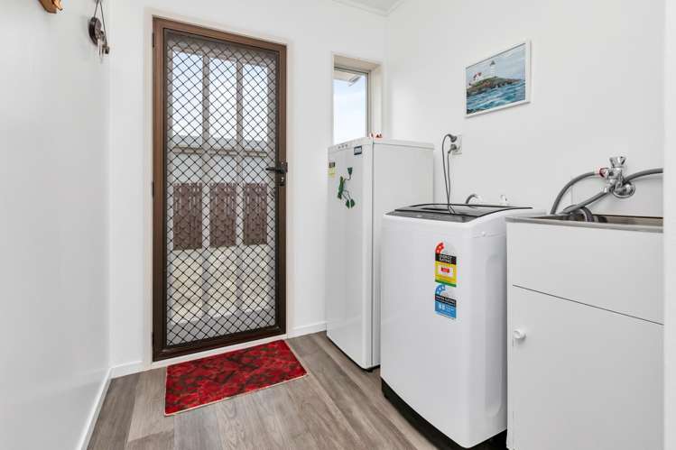 2/16 Cypress Gardens Place Onerahi_24