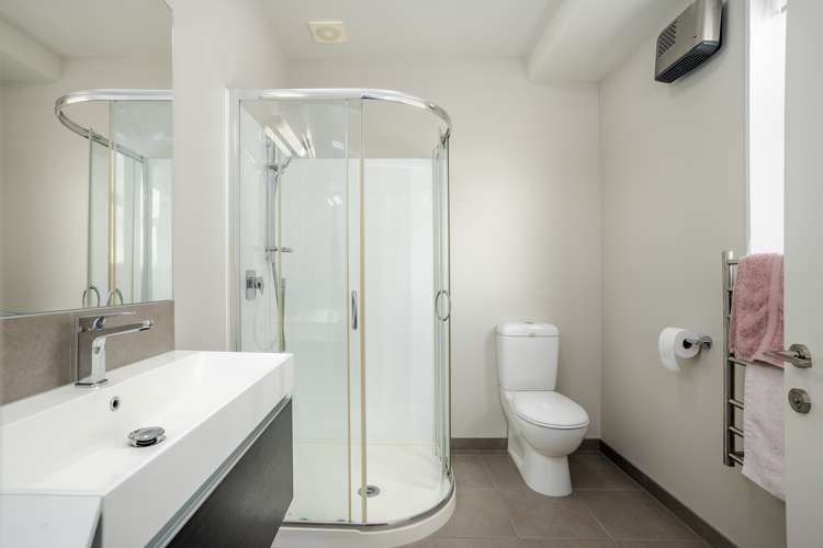 19 Millesimes Way Yaldhurst_10