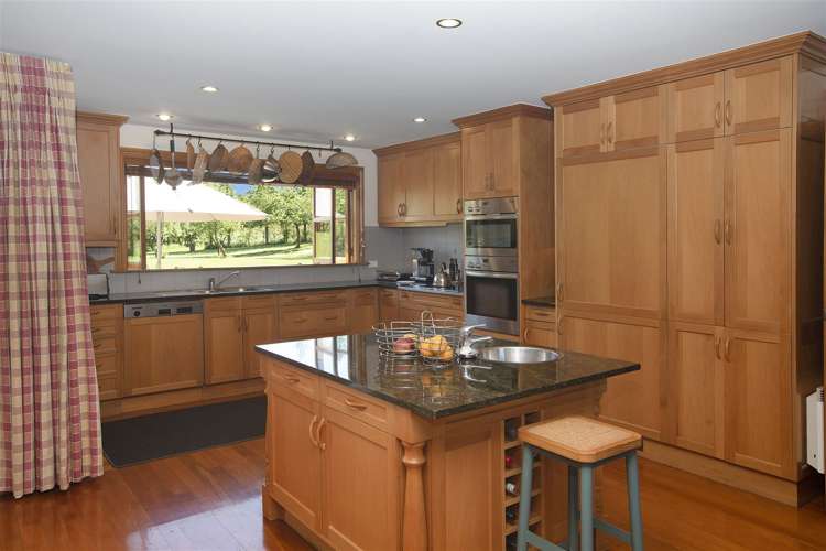 407 Halkett Road West Melton_31