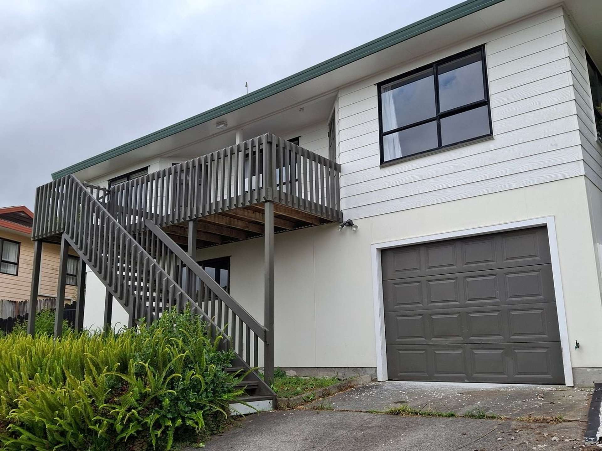 17A Kupari Place Totara Vale_0