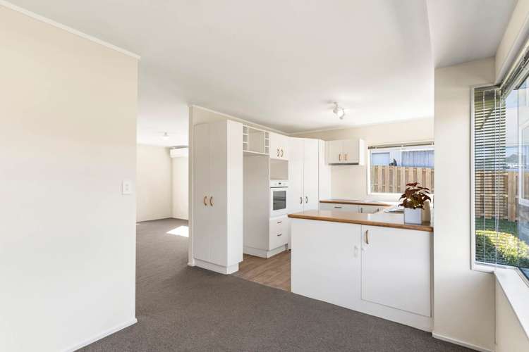 6 Mably Court Stanmore Bay_13