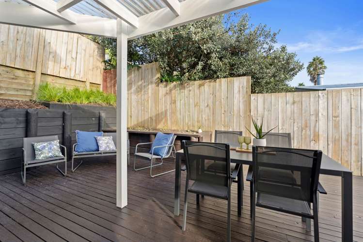 2/10 Juniper Road Sunnynook_8