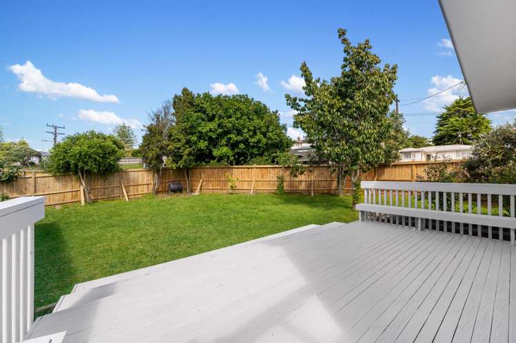 51 Valonia Street New Windsor_12