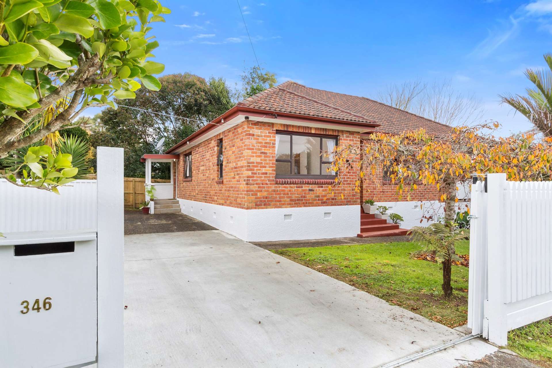 346 Glengarry Road Glen Eden_0