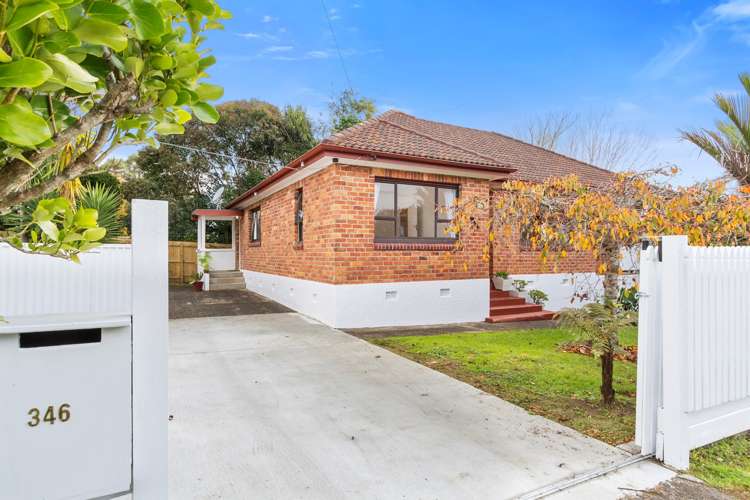 346 Glengarry Road Glen Eden_0