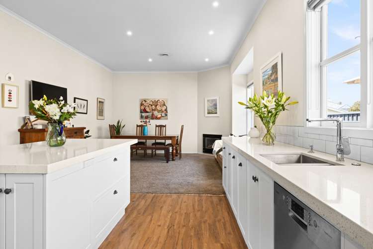 54 Nelson Crescent Napier South_7