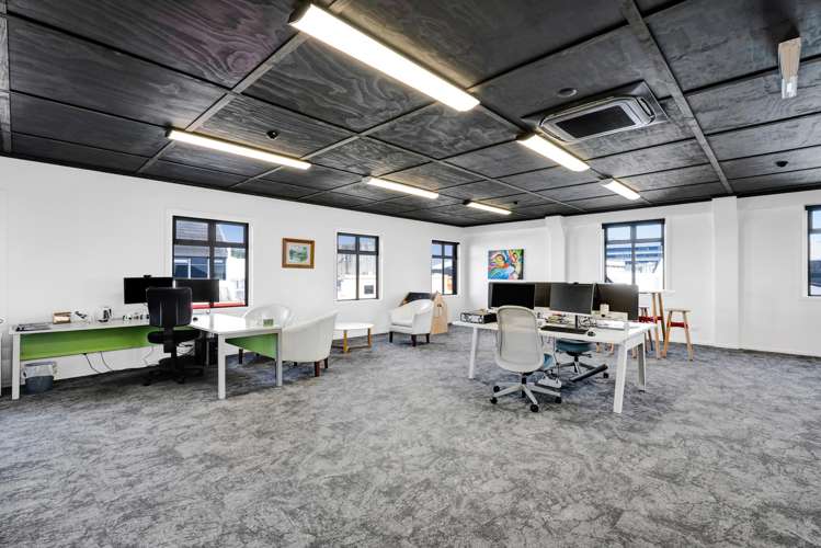 195 Devon Street East New Plymouth_19