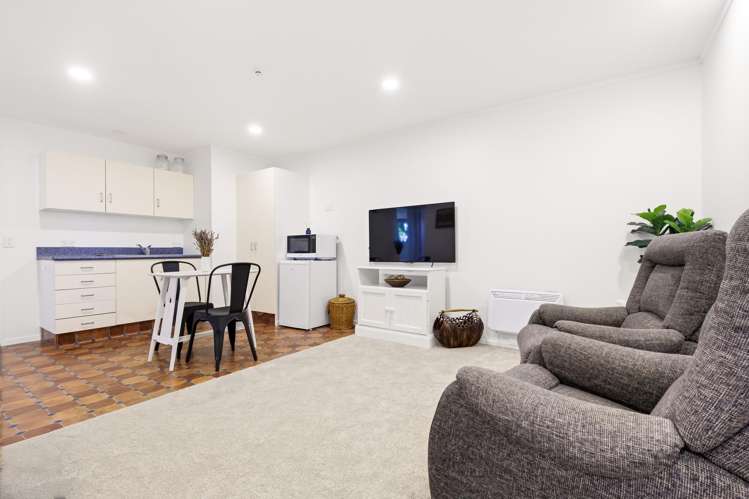 15 Beachman Grove Hilltop_16