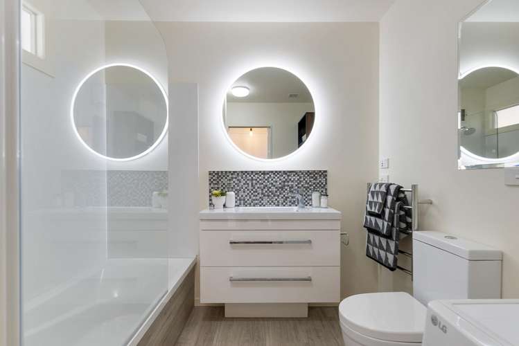 2/35 Pirie Street Mount Victoria_7