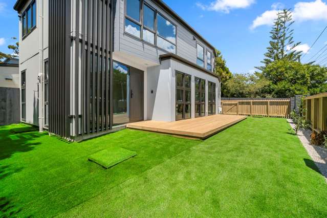 Elegance & Convenience – Brand-New Family Home!