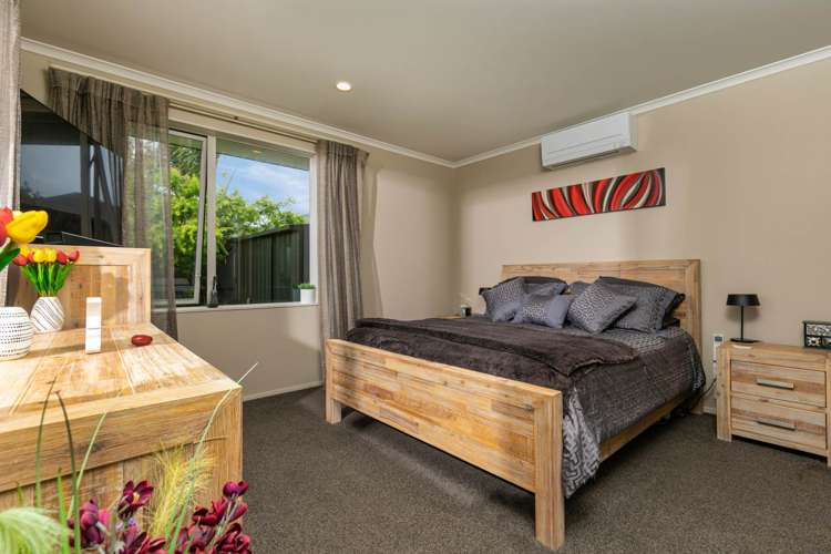 12 Huntington Park Drive Greenhithe_9