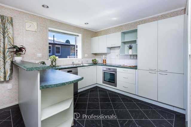 1248 Fergusson Drive Brown Owl_2