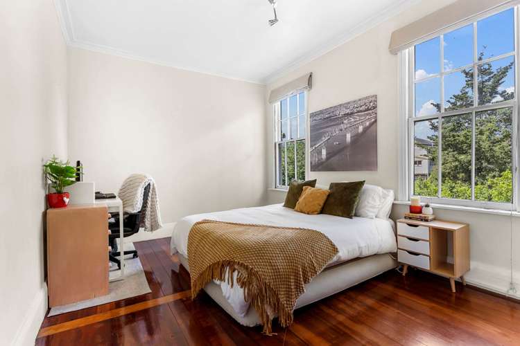 2 Seaview Avenue Northcote_9