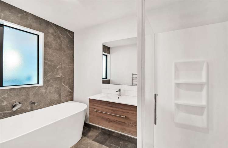 75 Southfield Drive Lincoln_11