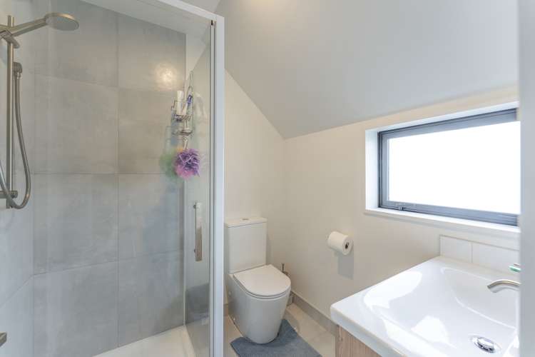 2/17 Hornbrook Street Waltham_5