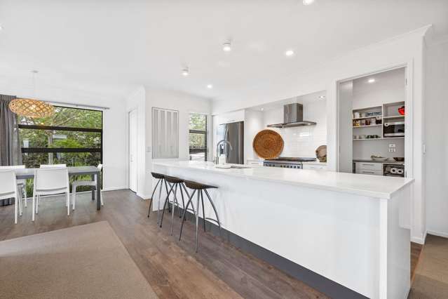 2 Araucana Way Burwood_4