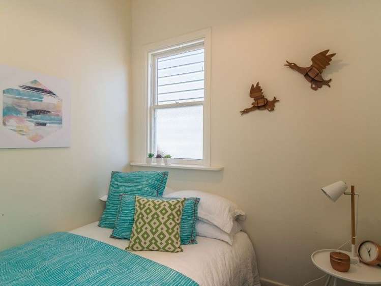 92 Mein Street Newtown_10