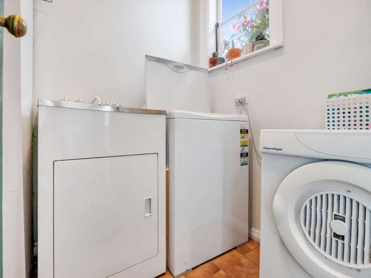 8 Bampton Street Dallington_19