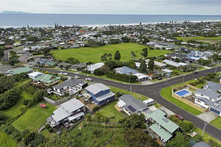 1 Farm Road Waihi Beach_11