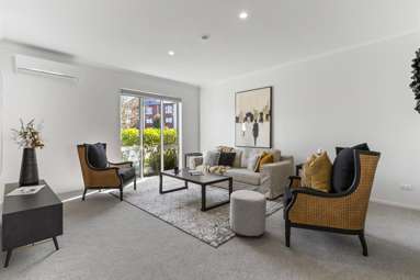 120 Squadron Drive_4