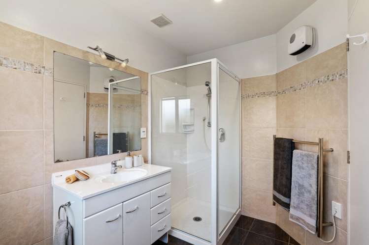 1/66 Broadhaven Avenue Parklands_19